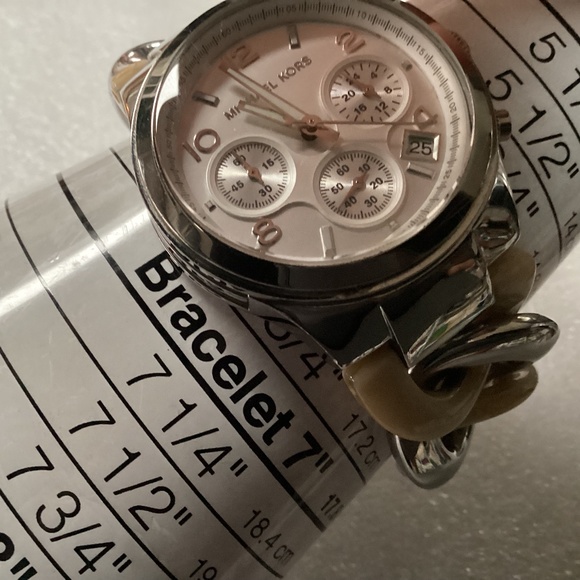 Michael Kors Women’s Runway Twist Chronograph Watch MK-4263 - Picture 7 of 11